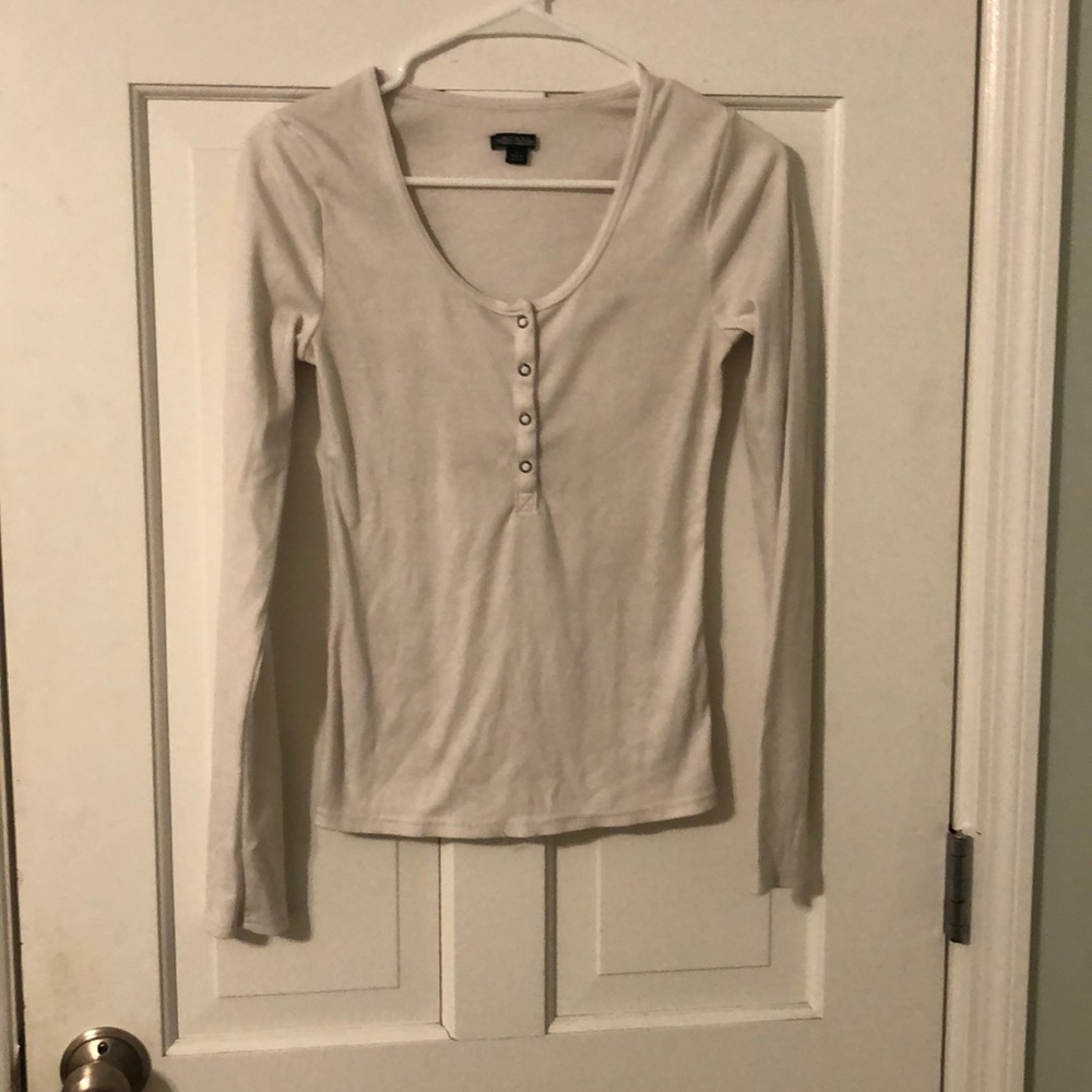 button long sleeve white shirt
